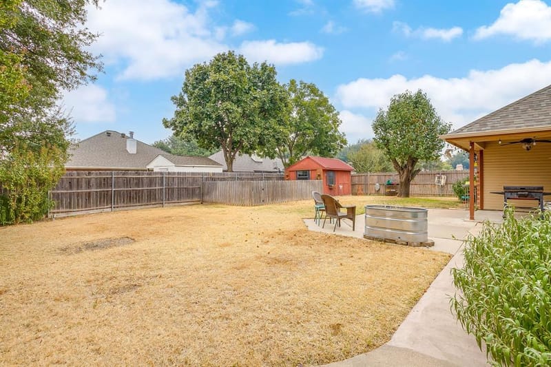 316 Shane Lane, Burleson TX 76028 - Photo 32
