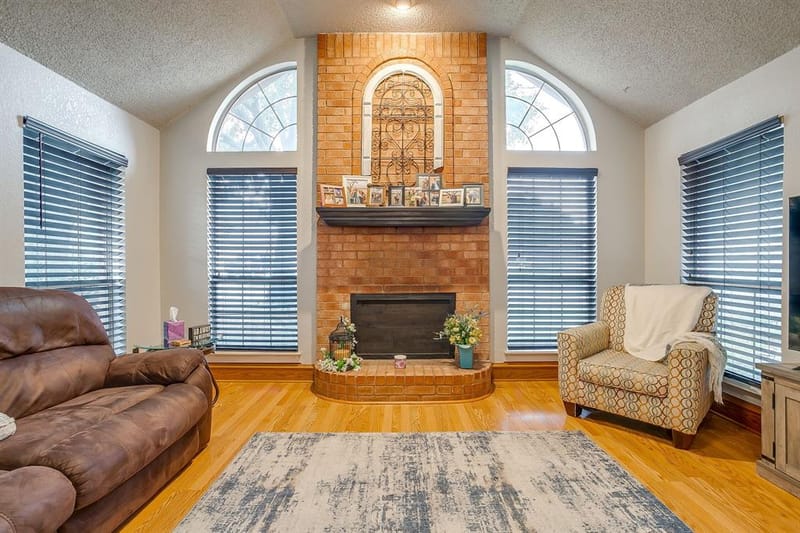 316 Shane Lane, Burleson TX 76028 - Photo 10