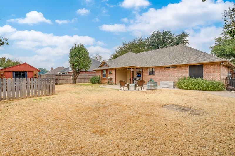 316 Shane Lane, Burleson TX 76028 - Photo 33