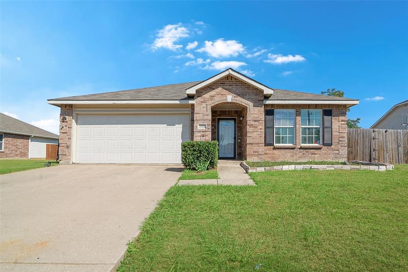 2901 Saddle Drive, Denton TX 76210