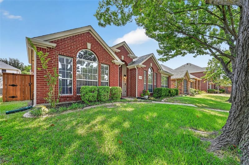 6560 Plantation Lane, Frisco TX 75035 - Photo 2