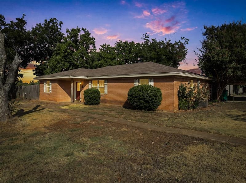 205 Rabbit Run, Woodway TX 76712 - Photo 2