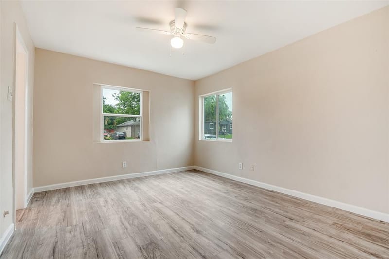 1821 Overhill Lane, Dallas TX 75216 - Photo 6