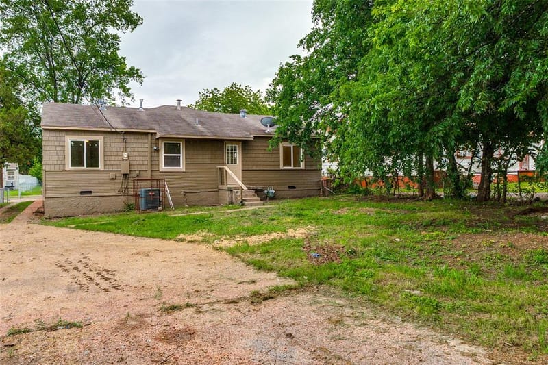 1821 Overhill Lane, Dallas TX 75216 - Photo 12