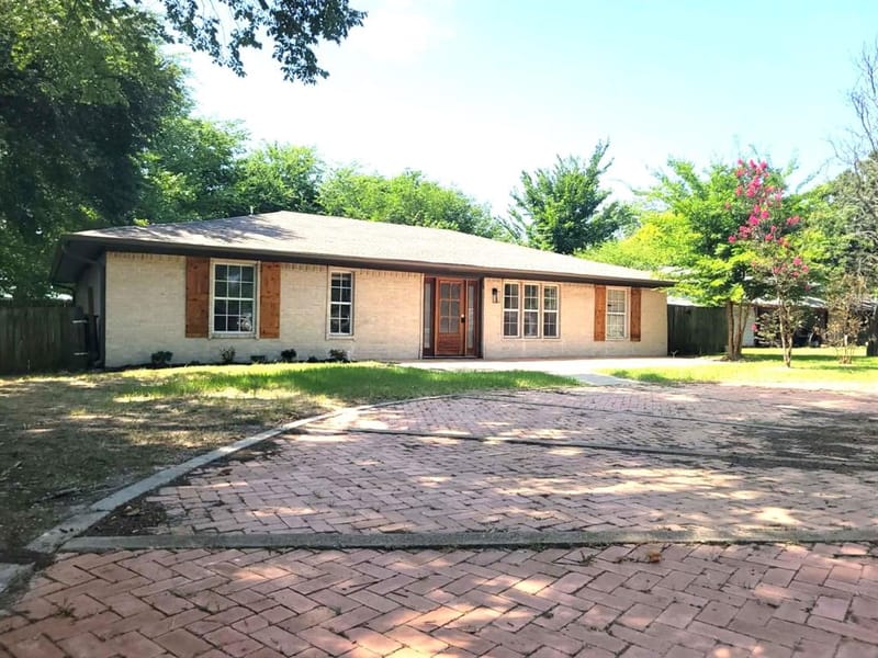 103 W Cayuga Drive, Athens TX 75751 - Photo 2