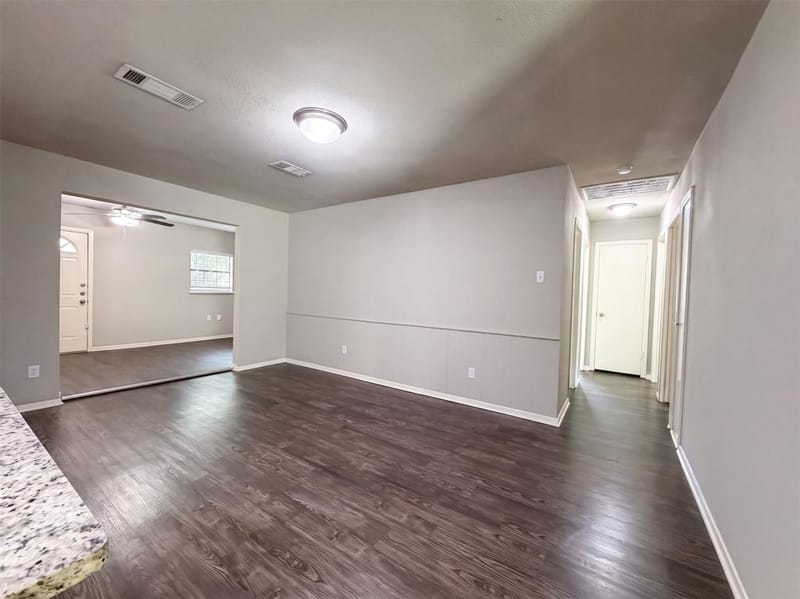 330 E Coral Way, Grand Prairie TX 75051 - Photo 6