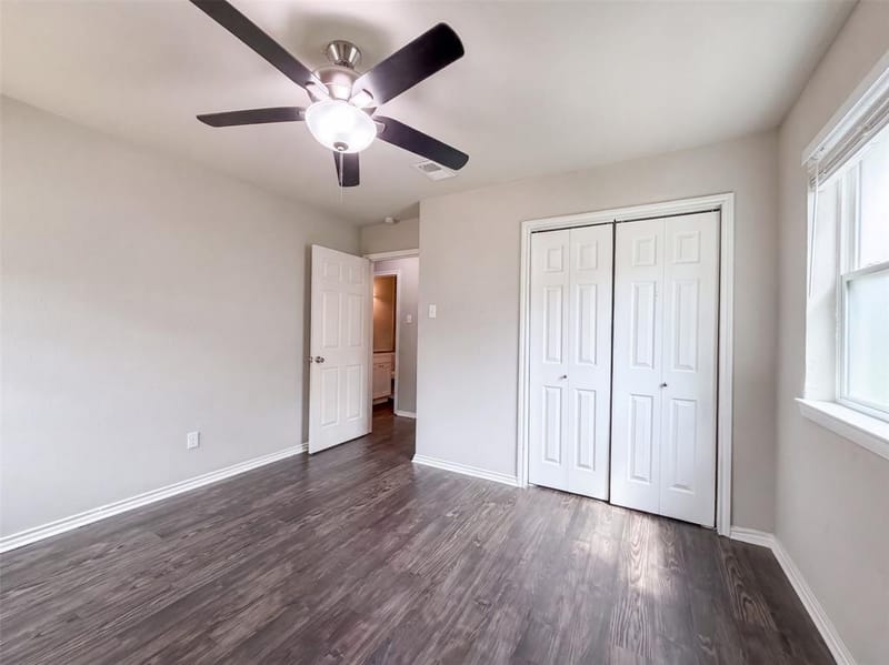 330 E Coral Way, Grand Prairie TX 75051 - Photo 14