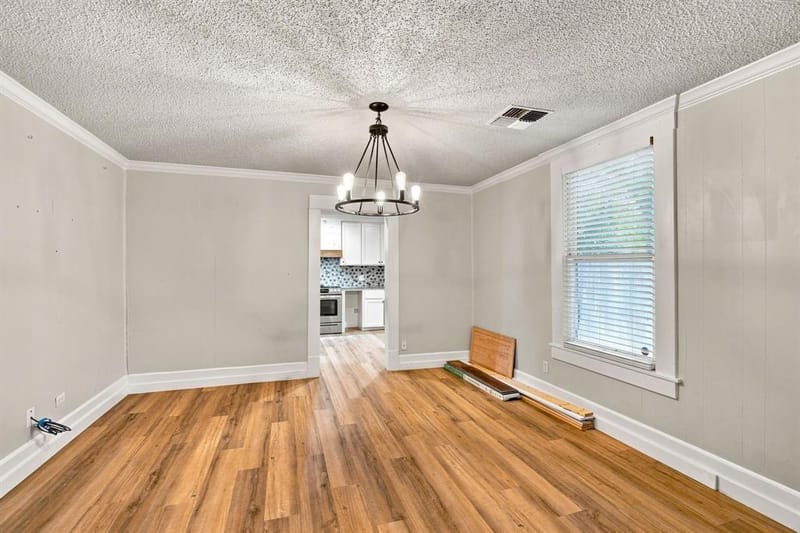 203 N Pendell Avenue, Cleburne TX 76033 - Photo 6