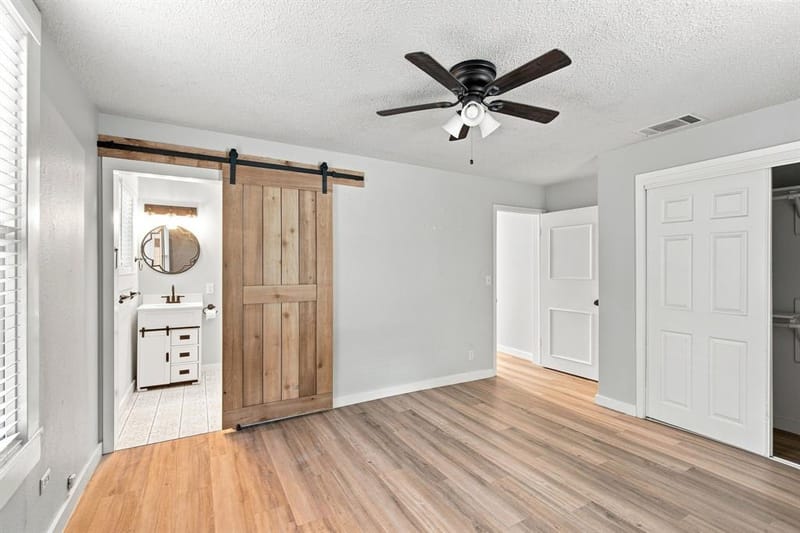 203 N Pendell Avenue, Cleburne TX 76033 - Photo 14