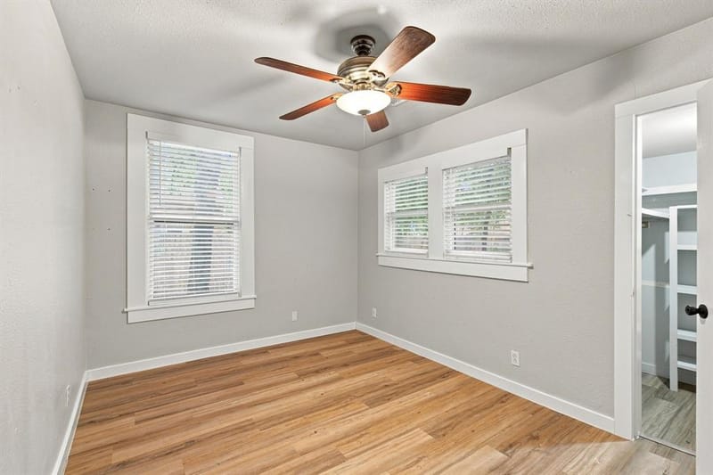 203 N Pendell Avenue, Cleburne TX 76033 - Photo 19