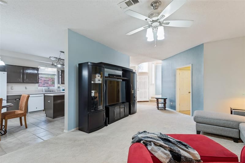 2116 Pritchard Drive, Grapevine TX 76051 - Photo 8