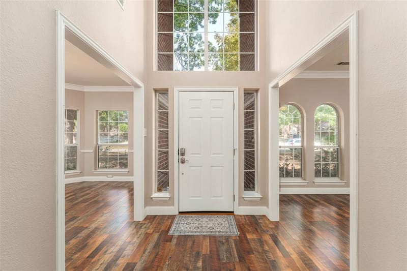 6101 Copperfield Drive, Arlington TX 76001 - Photo 5