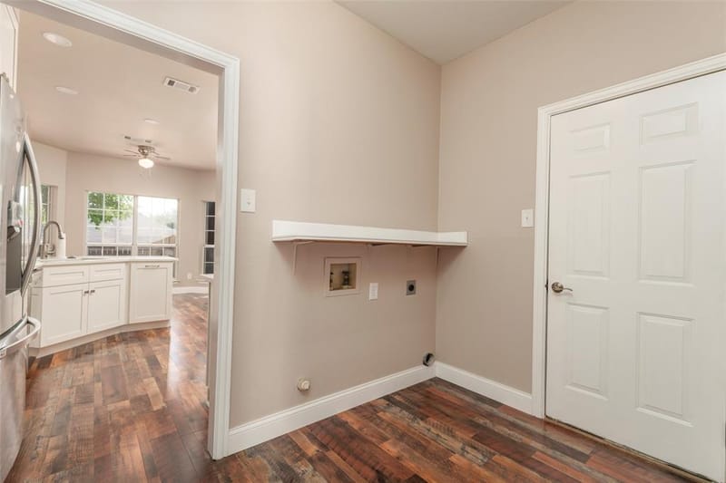 6101 Copperfield Drive, Arlington TX 76001 - Photo 10