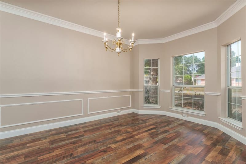 6101 Copperfield Drive, Arlington TX 76001 - Photo 8