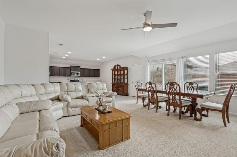 4022 Meadow Canyon Drive, Lancaster TX 75146 - Photo 11