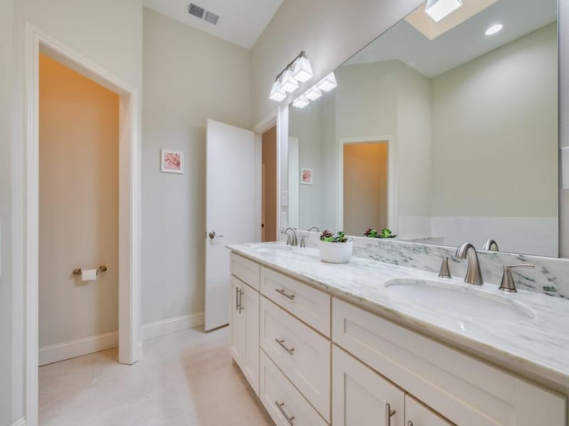 2522 Mallard Cove, Carrollton TX 75006 - Photo 16