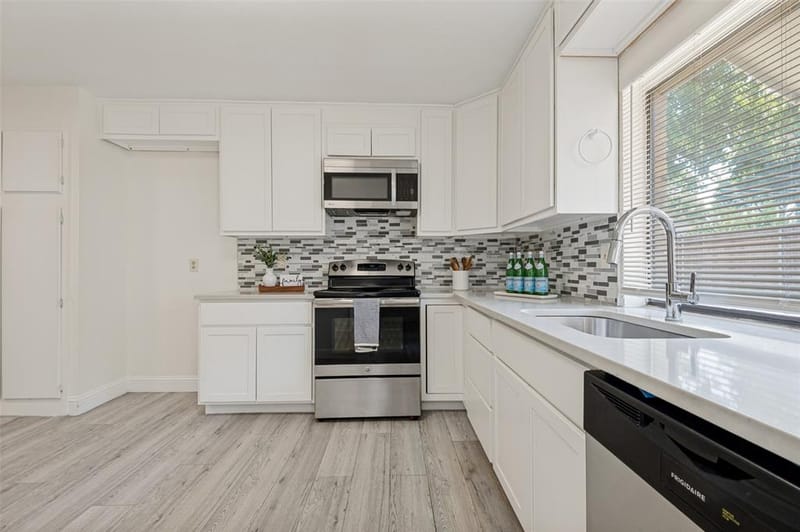 3726 Lancelot Place, Garland TX 75043 - Photo 9