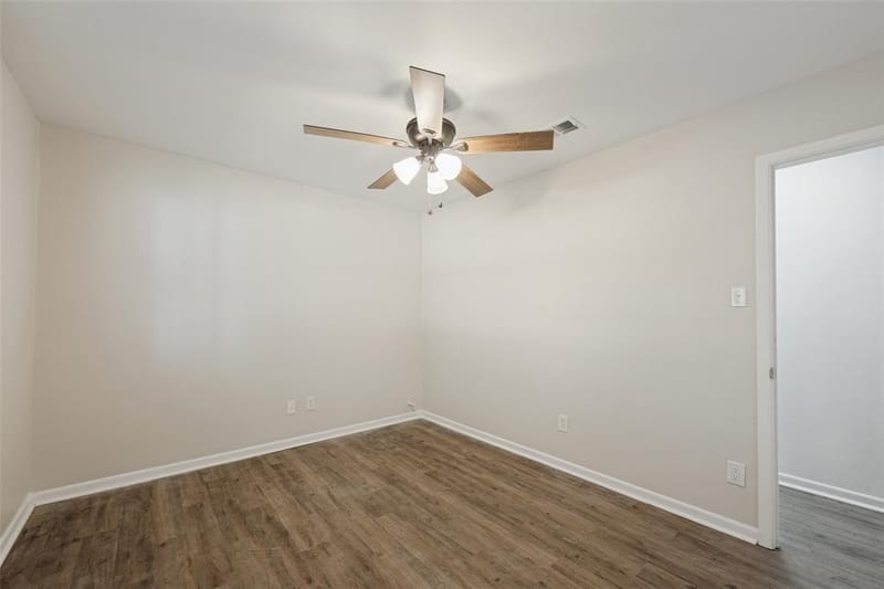821 E Glendale St., Crowley TX 76036 - Photo 17