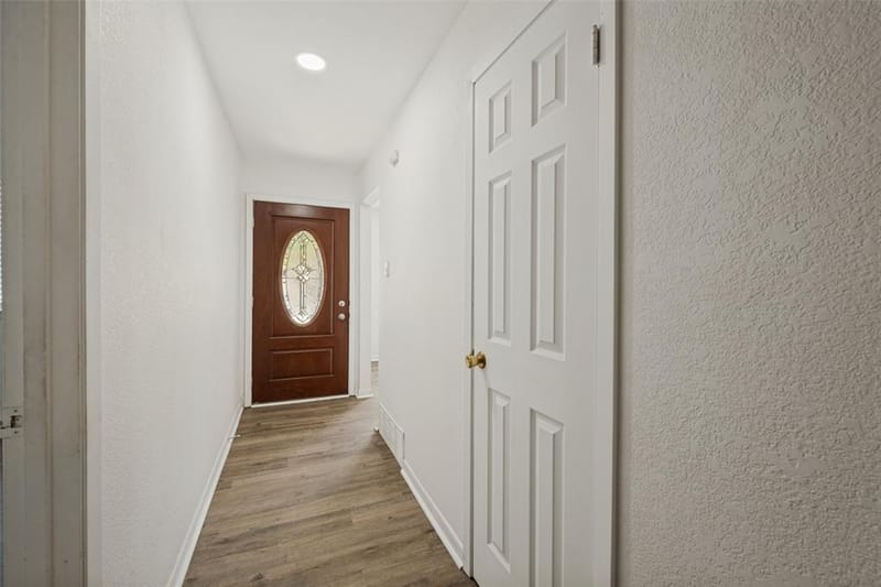 821 E Glendale St., Crowley TX 76036 - Photo 5