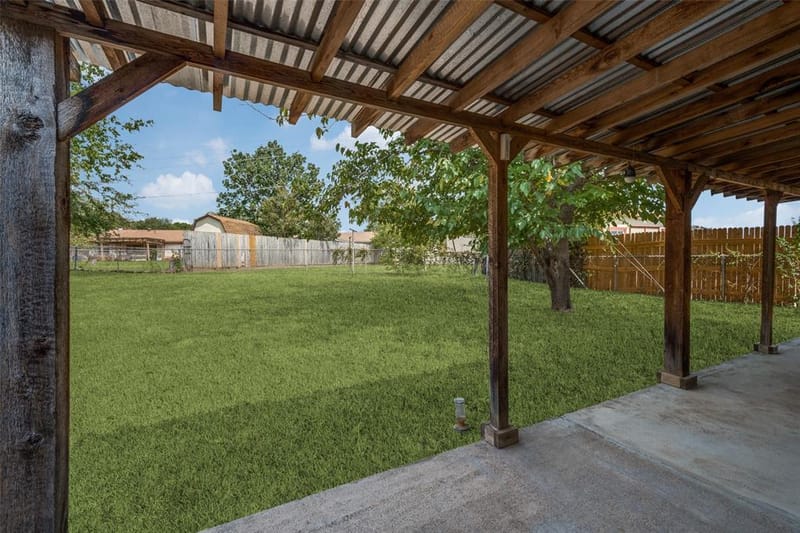 821 E Glendale St., Crowley TX 76036 - Photo 4