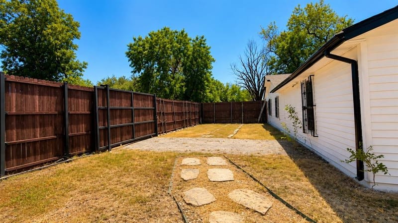 7631 Olusta Drive, Dallas TX 75217 - Photo 30