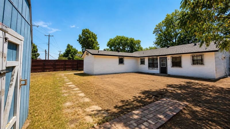 7631 Olusta Drive, Dallas TX 75217 - Photo 29