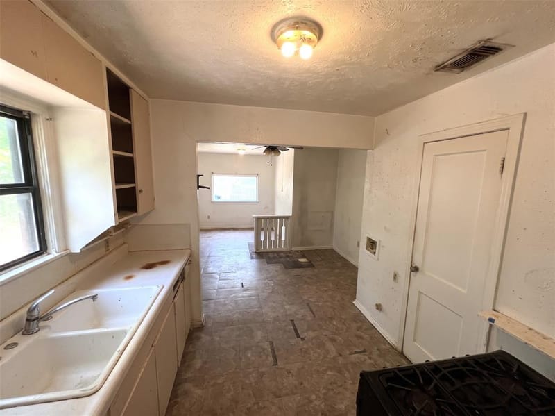 2311 Village Way, Dallas TX 75216 - Photo 13
