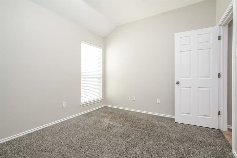 7932 Glenway Drive, Dallas TX 75249 - Photo 17
