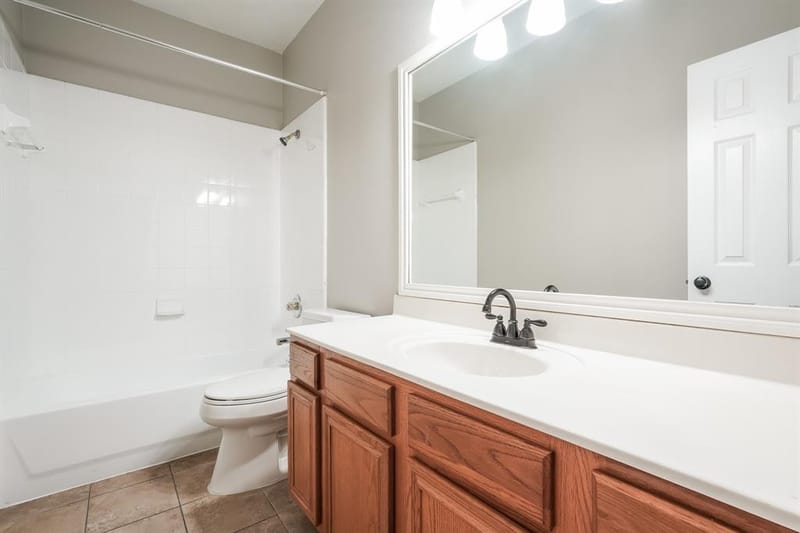 7932 Glenway Drive, Dallas TX 75249 - Photo 18