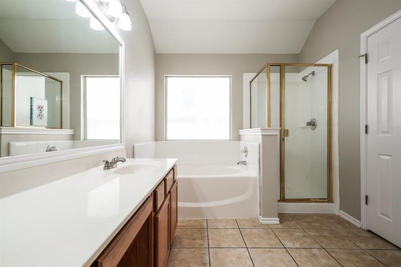 7932 Glenway Drive, Dallas TX 75249 - Photo 15