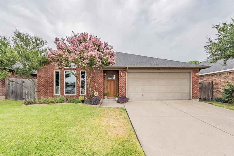 7403 Fossil Lake Drive, Arlington TX 76002