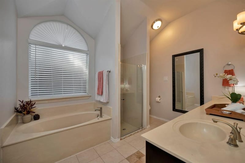 4220 Maryanne Place, Haltom City TX 76137 - Photo 22