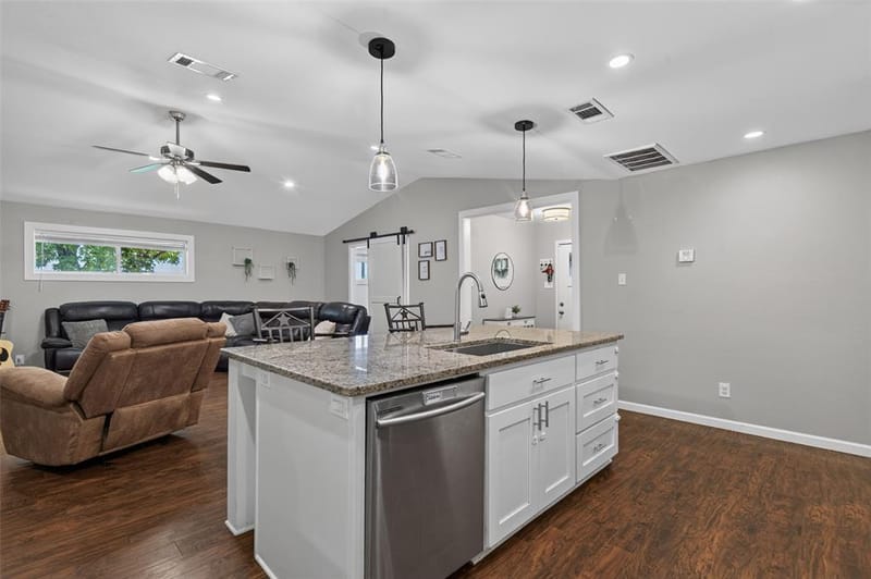 2400 Kent Circle, Greenville TX 75402 - Photo 11