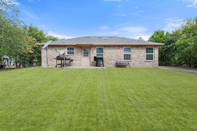 700 Cypress Avenue, Corsicana TX 75110 - Photo 32