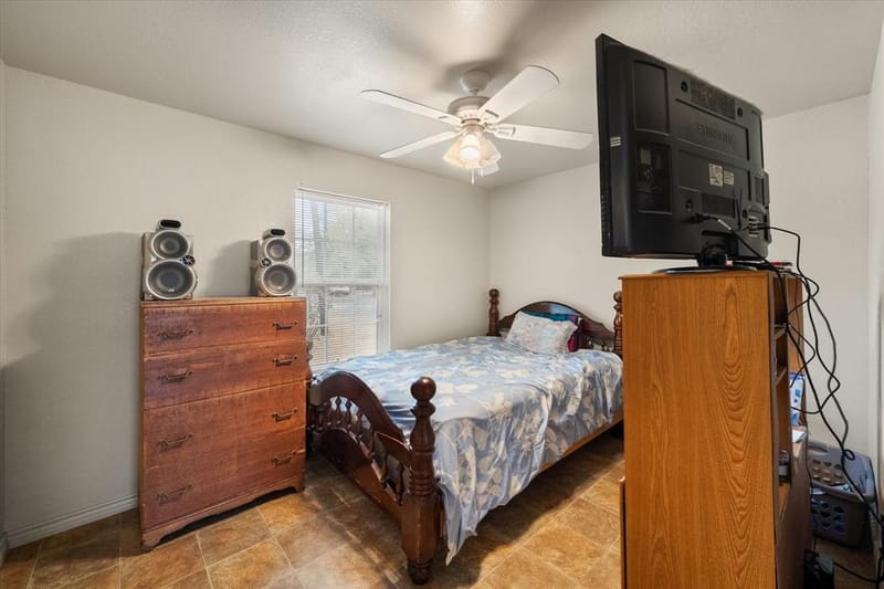 700 Cypress Avenue, Corsicana TX 75110 - Photo 28