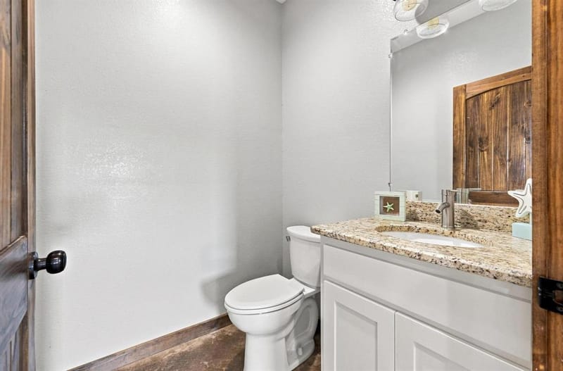 1350 County Road 4040, Ector TX 75479 - Photo 28