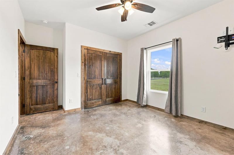 1350 County Road 4040, Ector TX 75479 - Photo 20