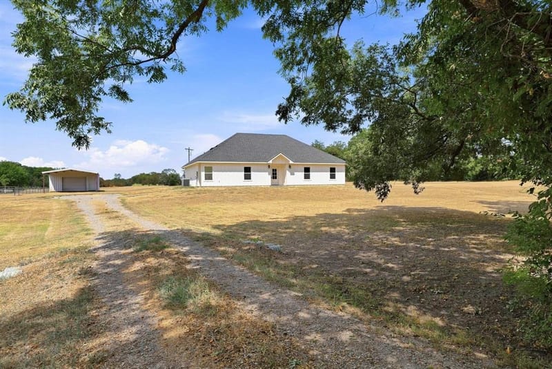 1350 County Road 4040, Ector TX 75479 - Photo 34