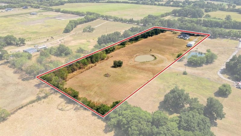 1350 County Road 4040, Ector TX 75479 - Photo 33