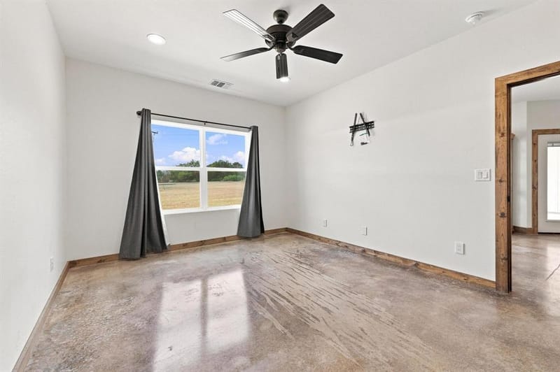 1350 County Road 4040, Ector TX 75479 - Photo 14