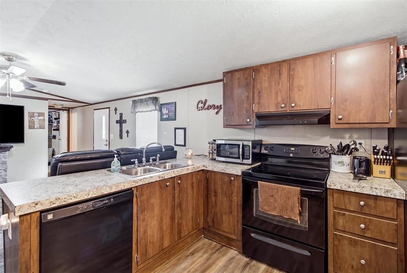 182 Big Chief Drive, Gun Barrel City TX 75156 - Photo 14
