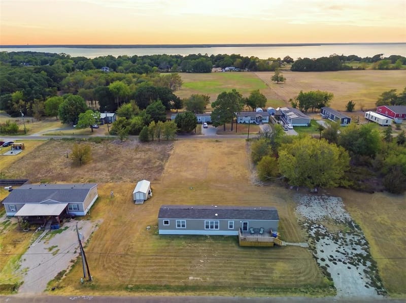 433 Anchor Lane, Gun Barrel City TX 75156