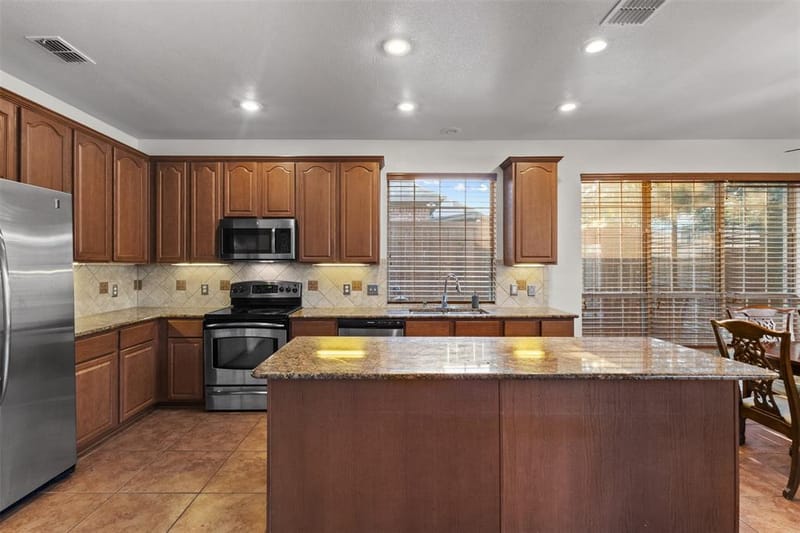 7513 Kallan Drive, Rowlett TX 75089 - Photo 10