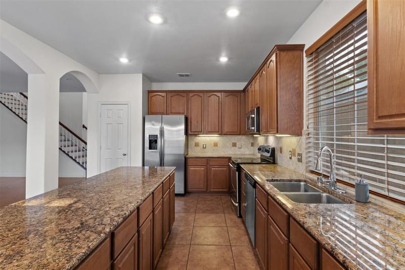 7513 Kallan Drive, Rowlett TX 75089 - Photo 11