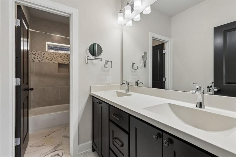 8615 Thorbrush Place, Dallas TX 75238 - Photo 24