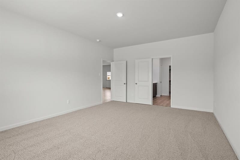 9621 Logan Square Drive, Fort Worth TX 76140 - Photo 9