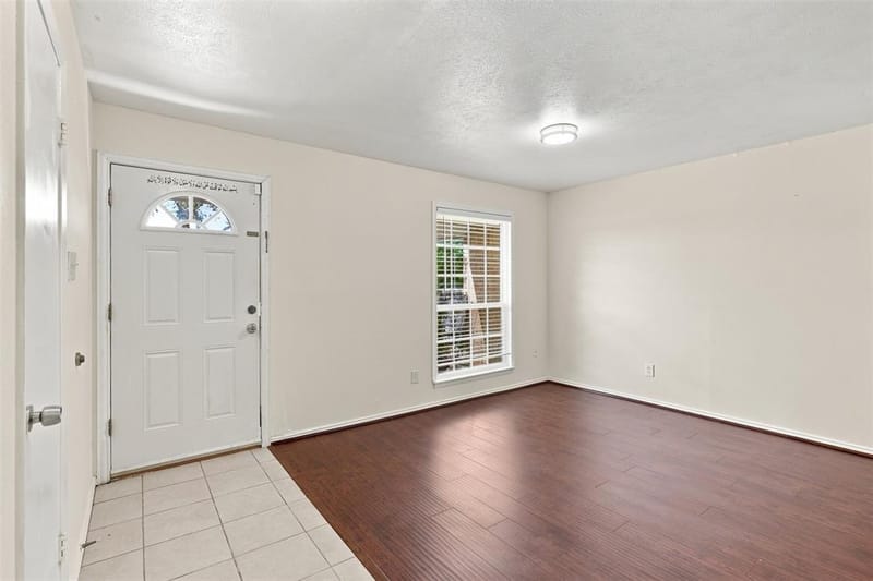 4207 Rainier Street, Irving TX 75062 - Photo 13