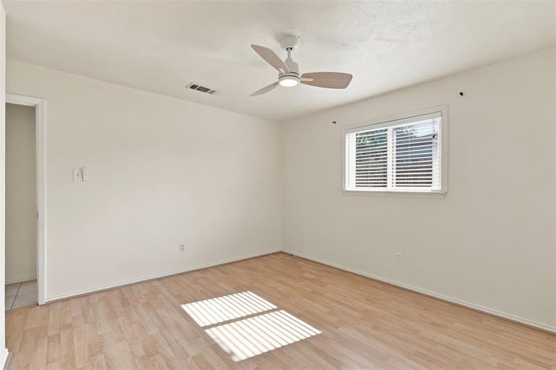 4207 Rainier Street, Irving TX 75062 - Photo 36