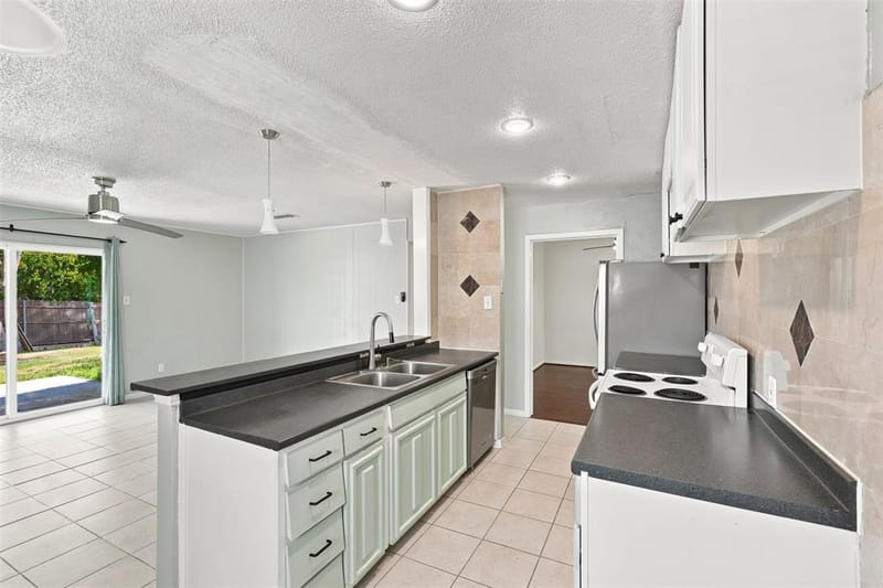 4207 Rainier Street, Irving TX 75062 - Photo 20