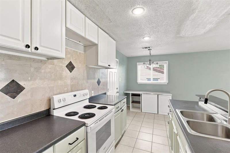 4207 Rainier Street, Irving TX 75062 - Photo 21